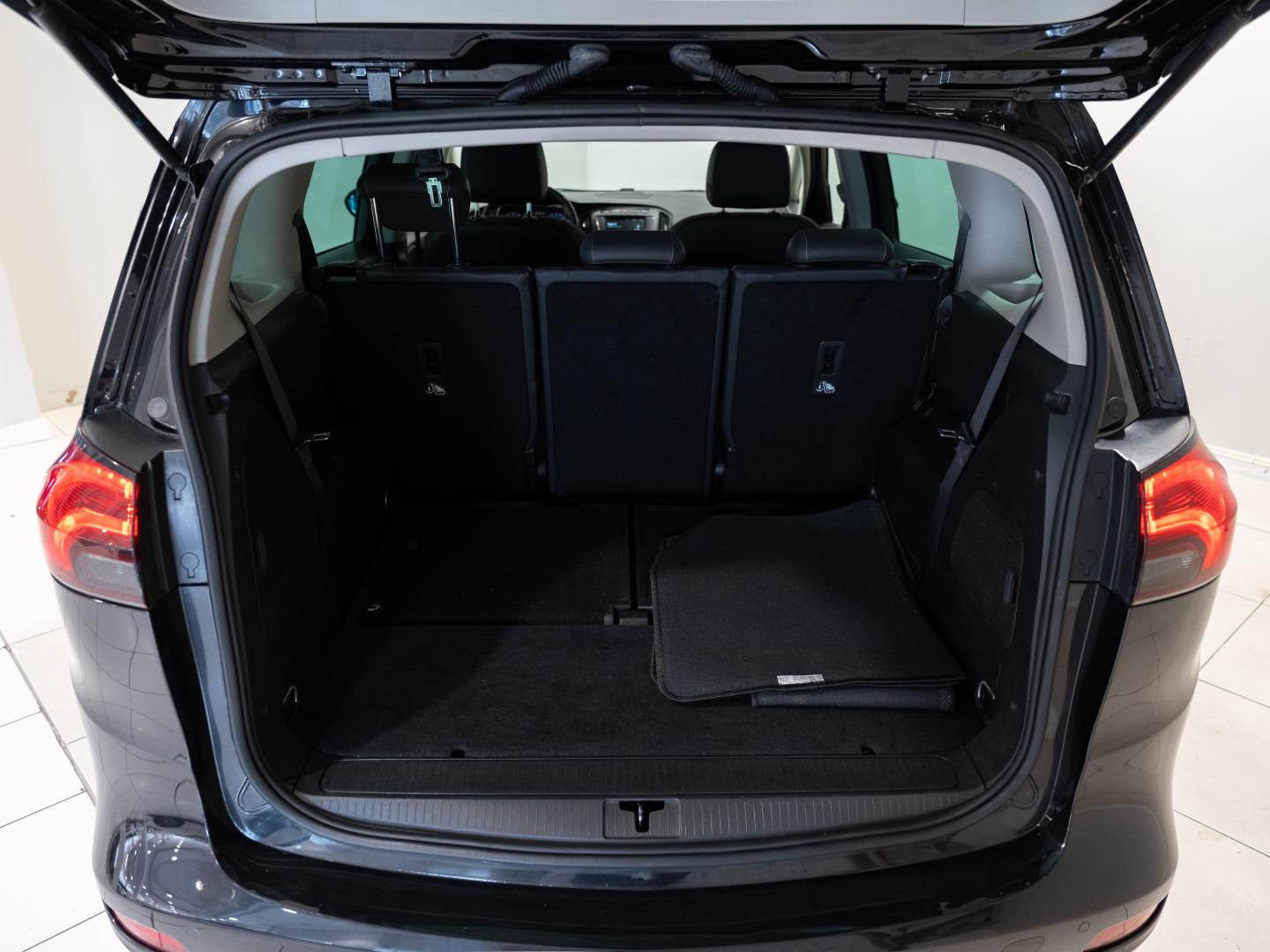 Opel Zafira Tourer 1.4 T 103kW (140CV) Excellence Auto 17