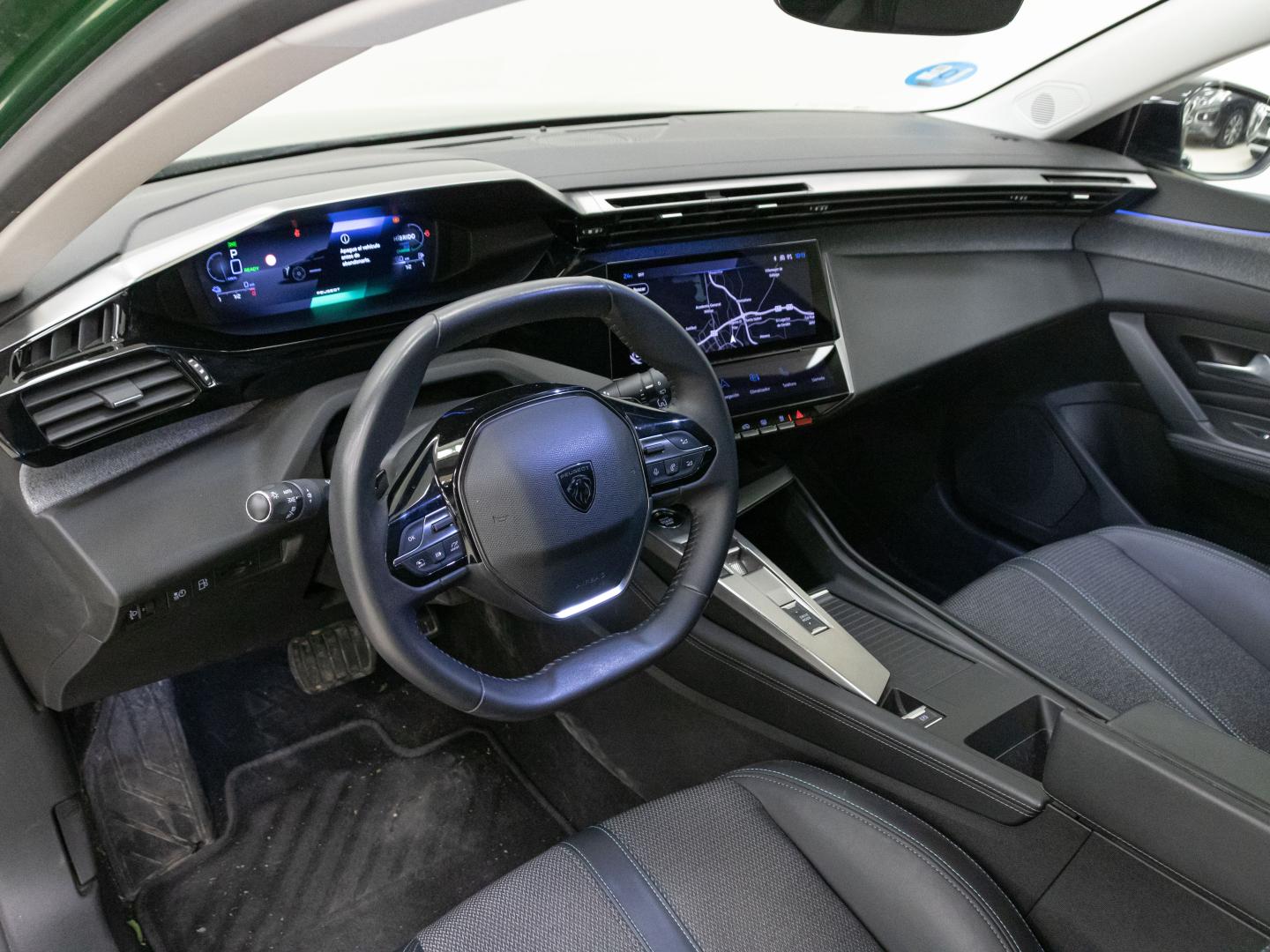 Peugeot 308 5P Allure Hybrid 180 eEAT8