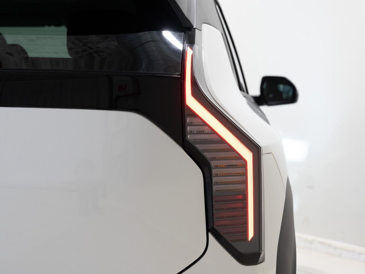 Kia EV3 Earth Long Range