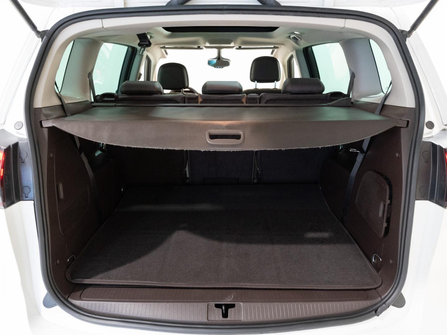 Opel Zafira Tourer 1.4 T 103kW (140CV) Excellence Auto 17