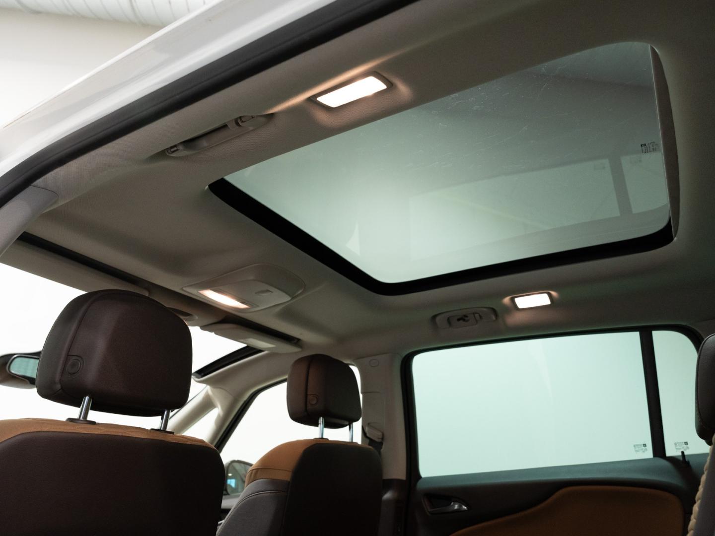 Opel Zafira Tourer 1.4 T 103kW (140CV) Excellence Auto 17