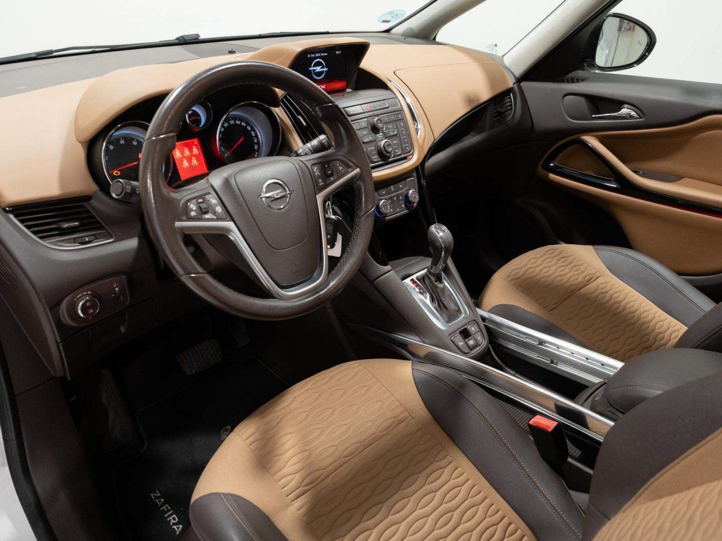Opel Zafira Tourer 1.4 T 103kW (140CV) Excellence Auto 17
