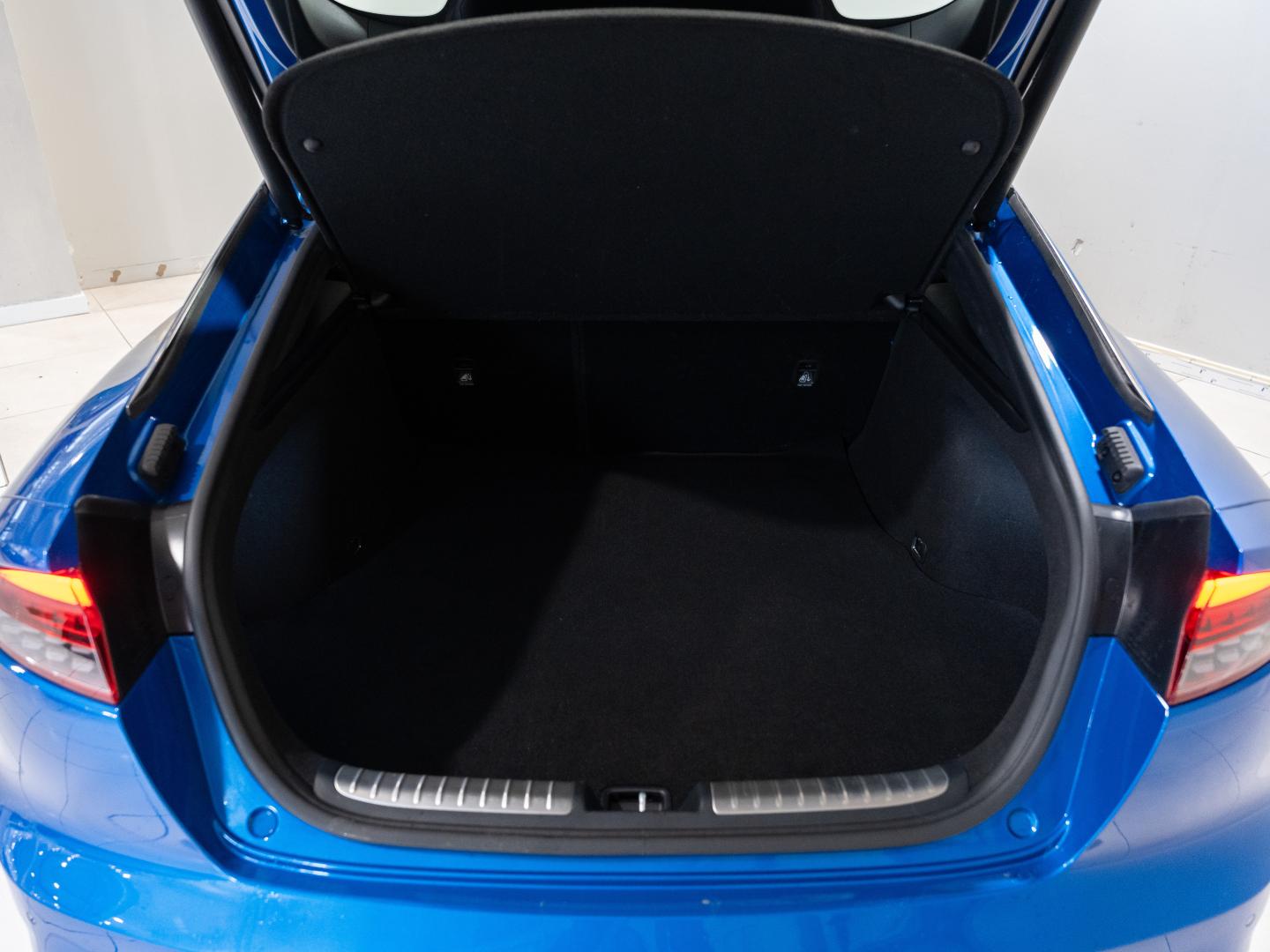 Kia Stinger 3.3 T-GDi 269kW (366CV) GT 4x4