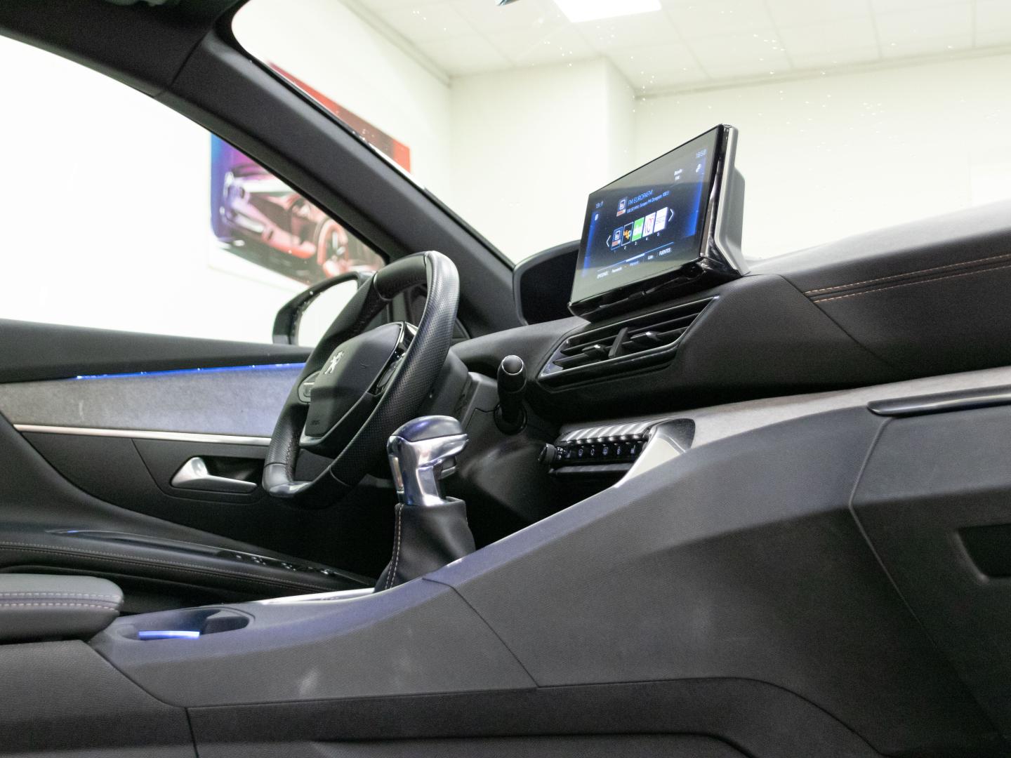 Peugeot 3008 1.2 PureTech 96KW (130CV) S&S GT