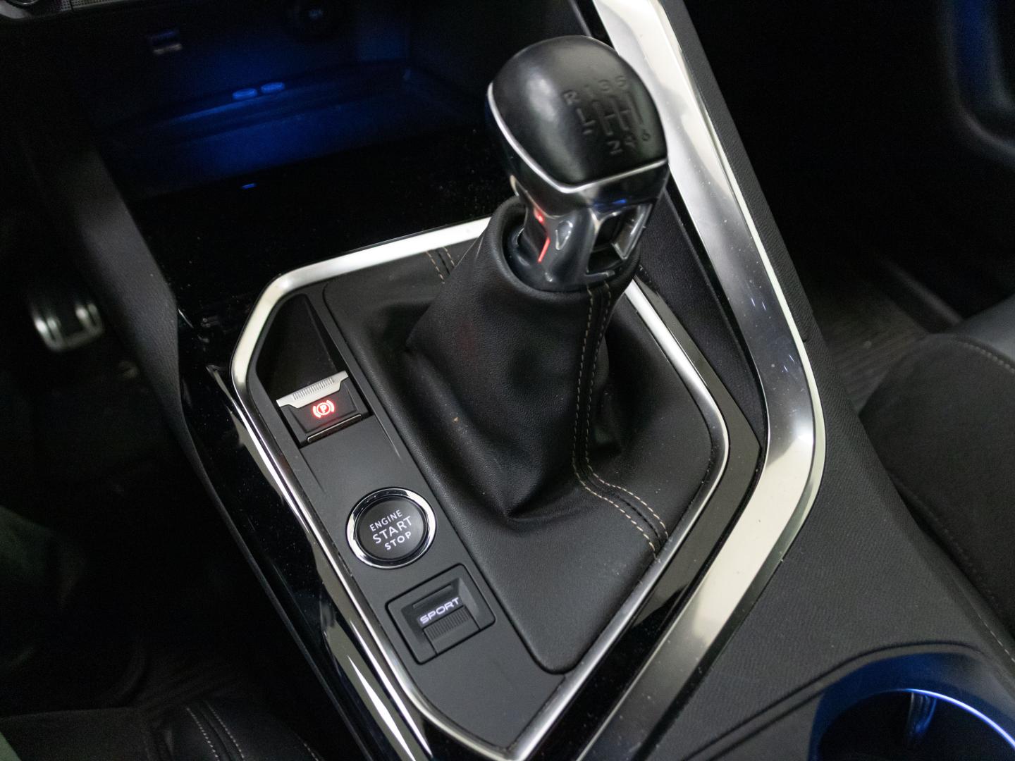 Peugeot 3008 1.2 PureTech 96KW (130CV) S&S GT