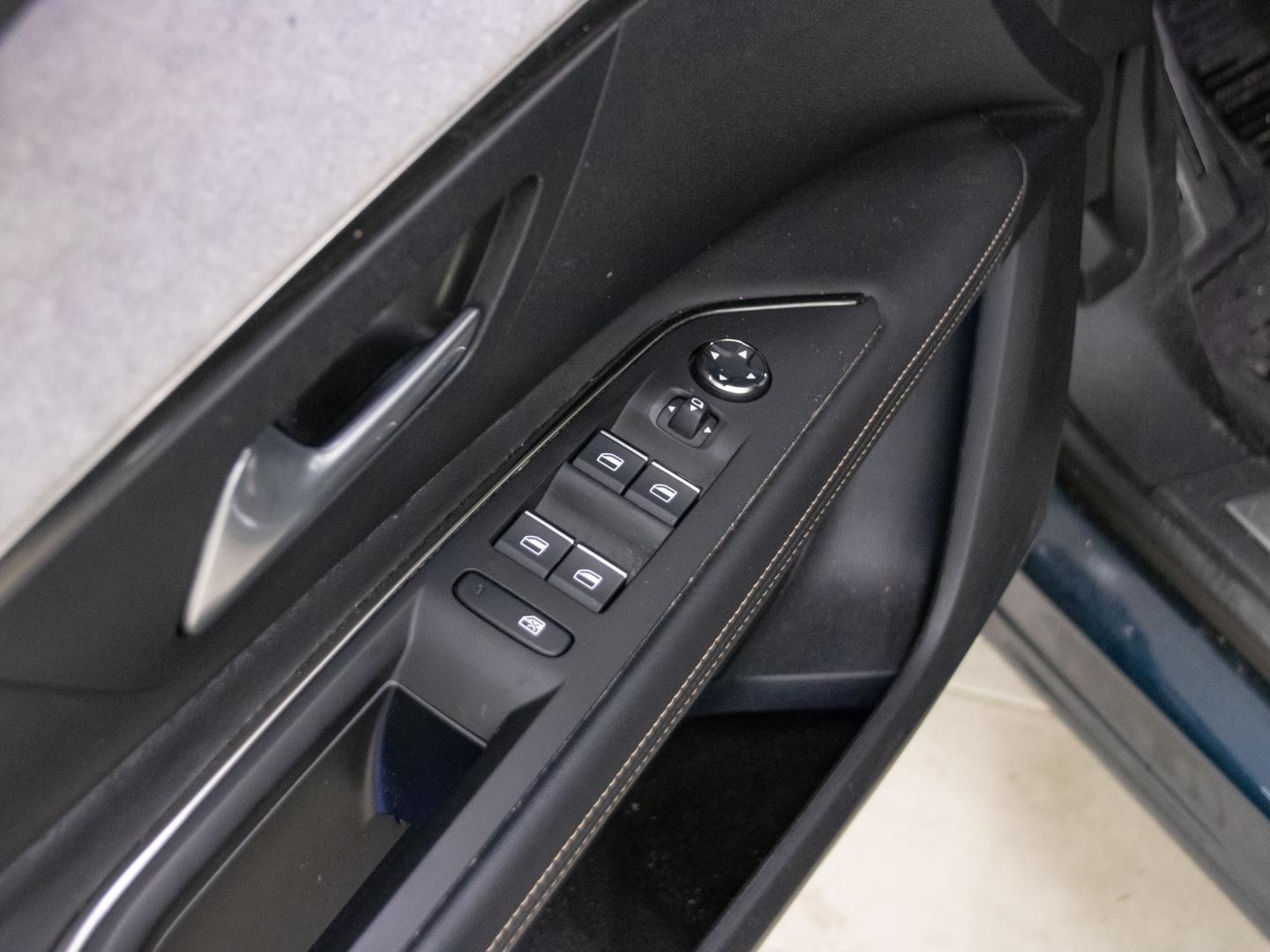 Peugeot 3008 1.2 PureTech 96KW (130CV) S&S GT