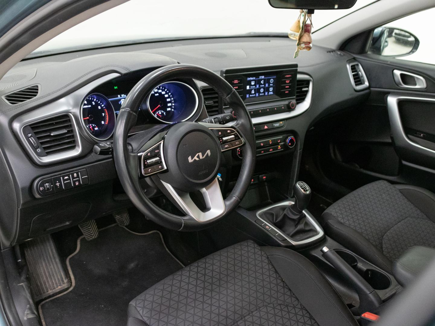 Kia Ceed 1.0 T-GDi 88kW (120CV) Concept