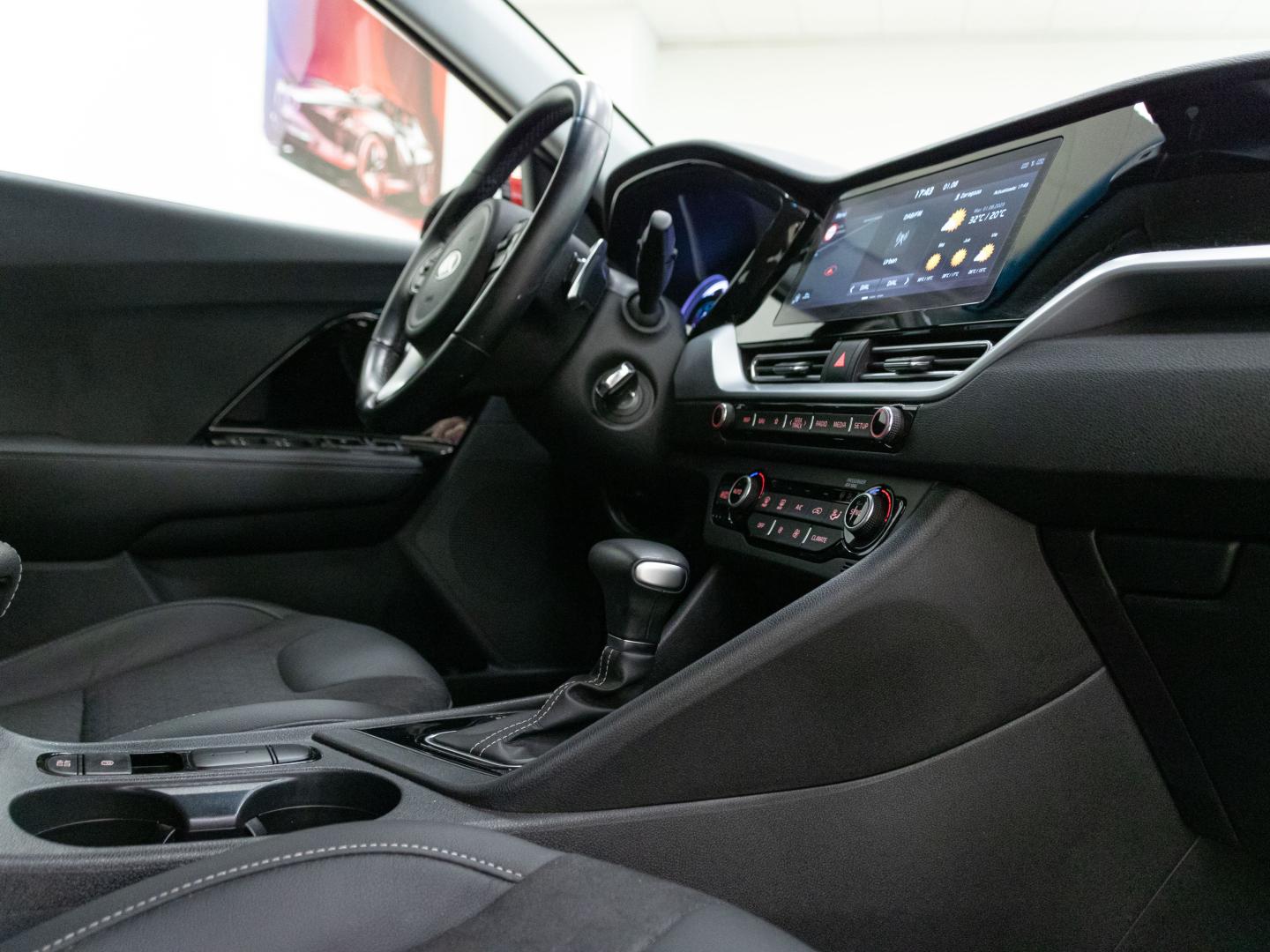 Kia Niro 1.6 GDi HEV 104kW (141CV) Drive