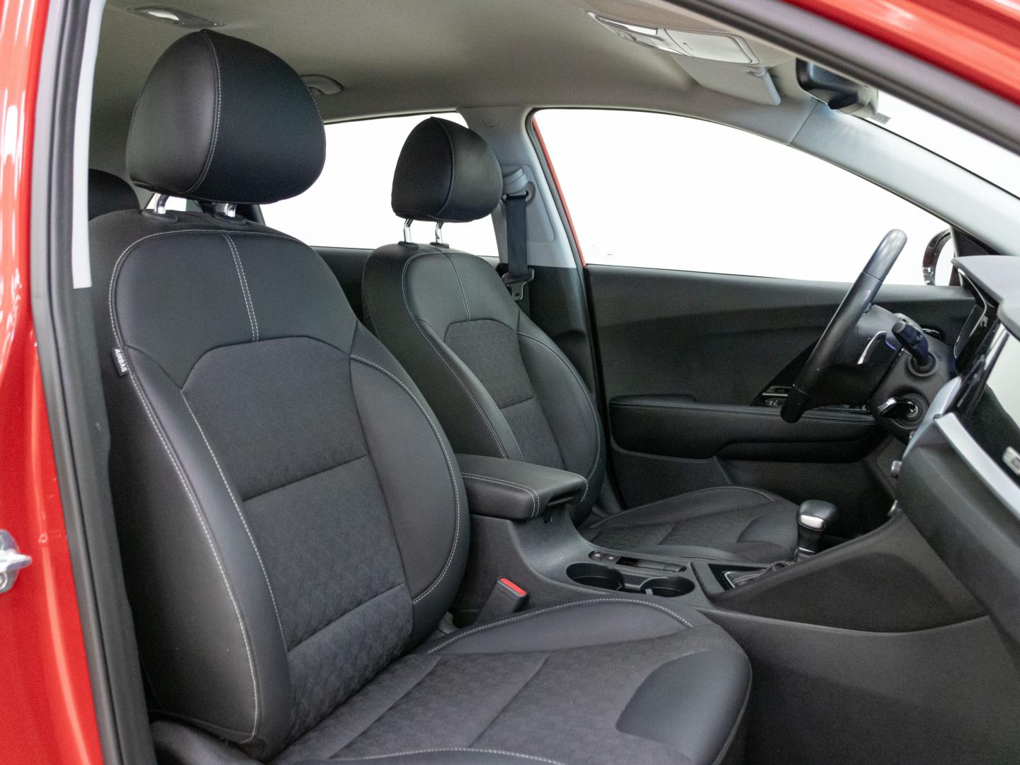 Kia Niro 1.6 GDi HEV 104kW (141CV) Drive