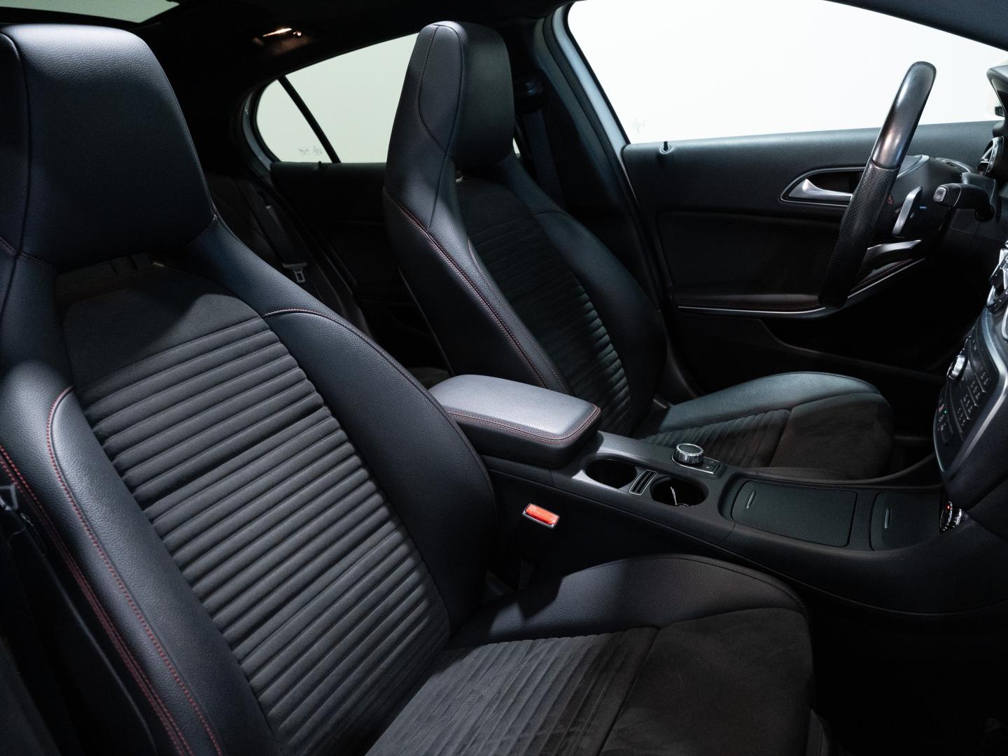 Mercedes Benz GLA GLA 200 d AMG Line