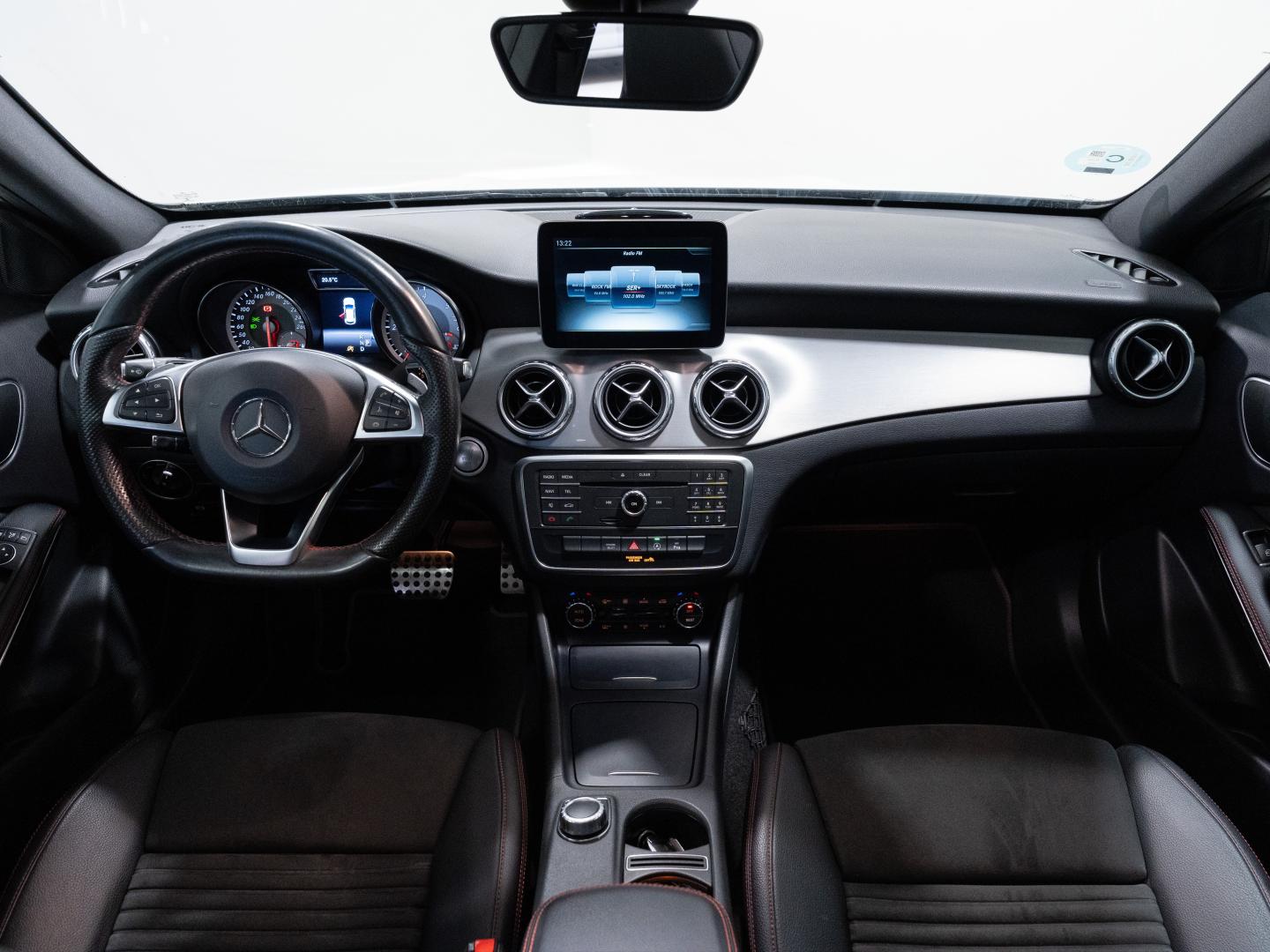 Mercedes Benz GLA GLA 200 d AMG Line