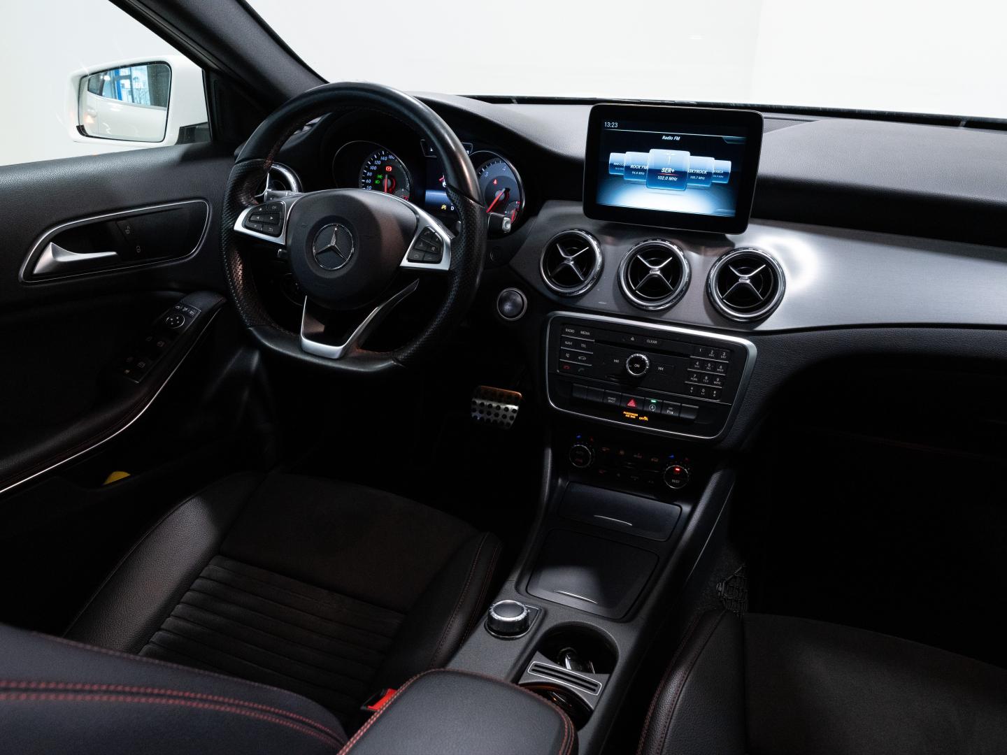 Mercedes Benz GLA GLA 200 d AMG Line