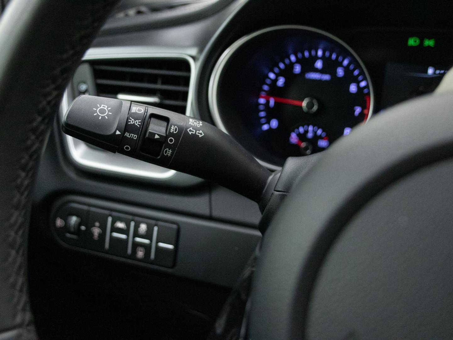 Kia XCeed 1.6 MHEV iMT Drive 100kW (136CV)