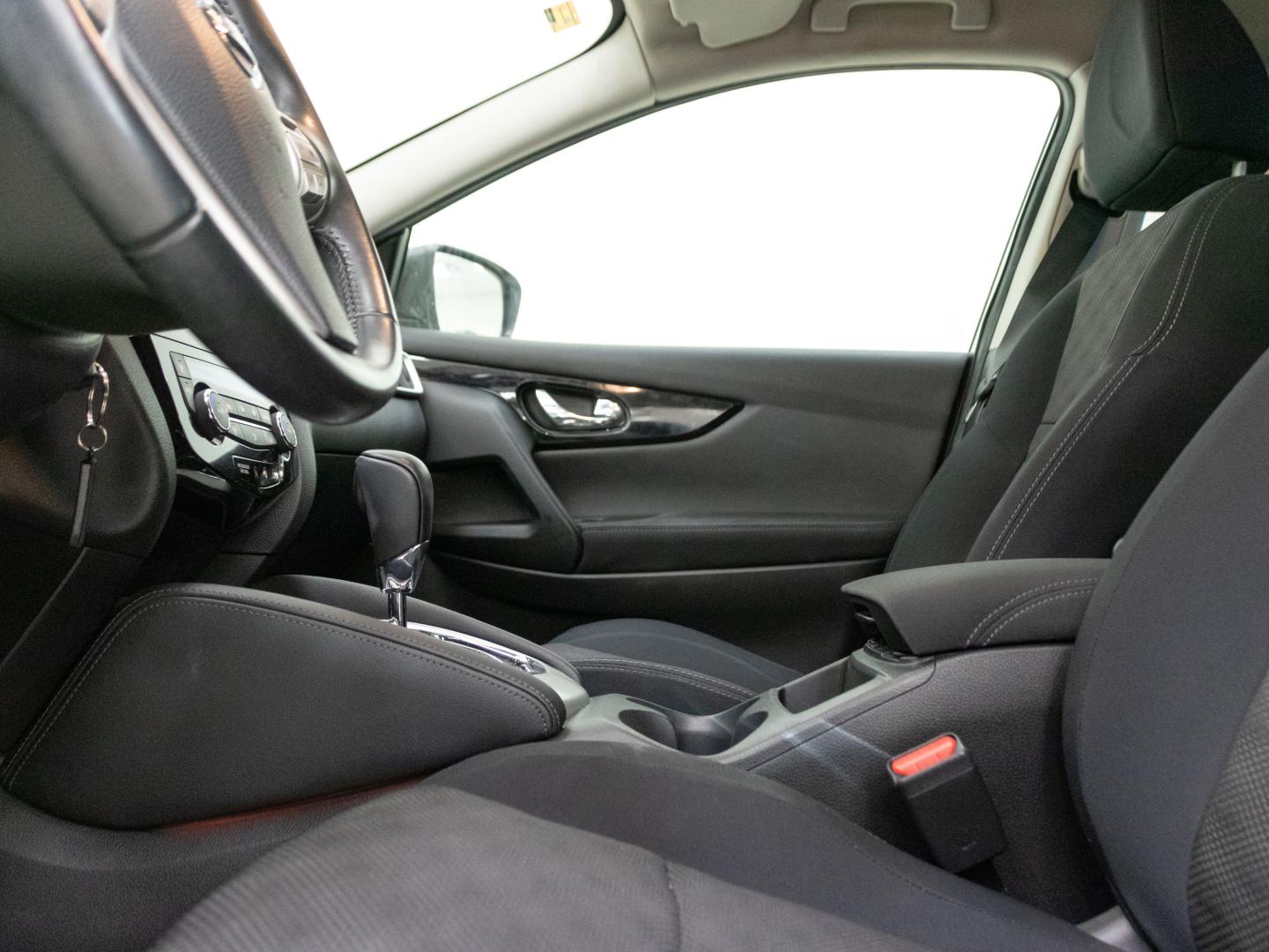 Nissan Qashqai 1.2i DIG-T ACENTA 4X2 XTRONIC