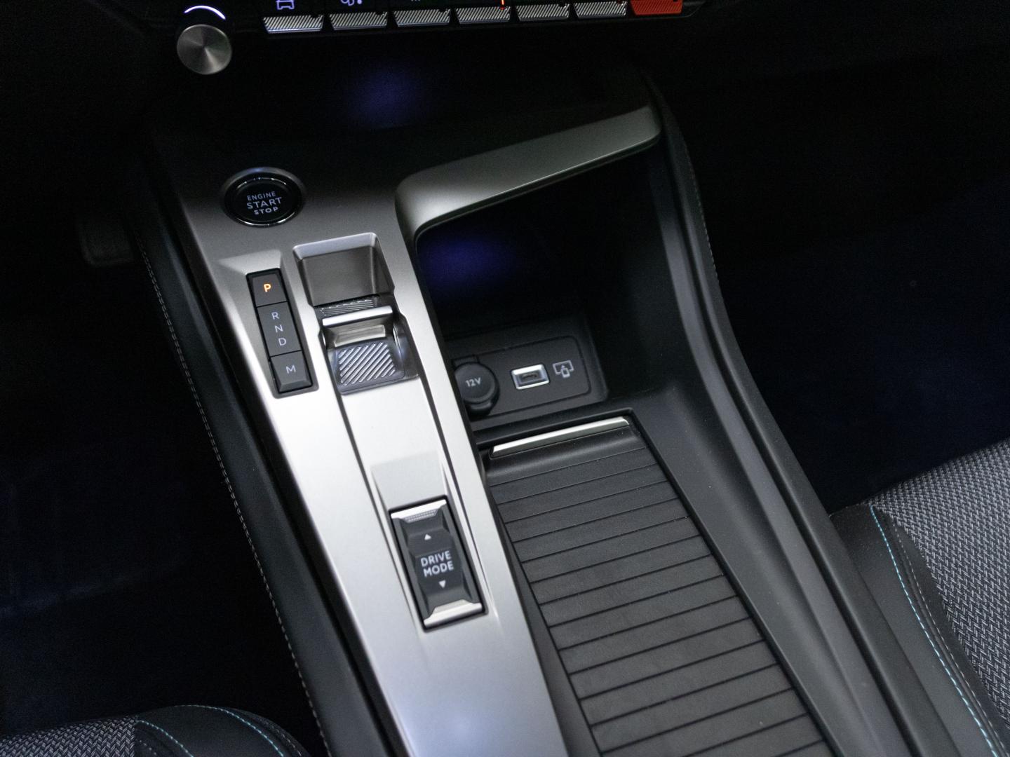 Peugeot 308 5P Allure BlueHDi 130 S&S EAT8