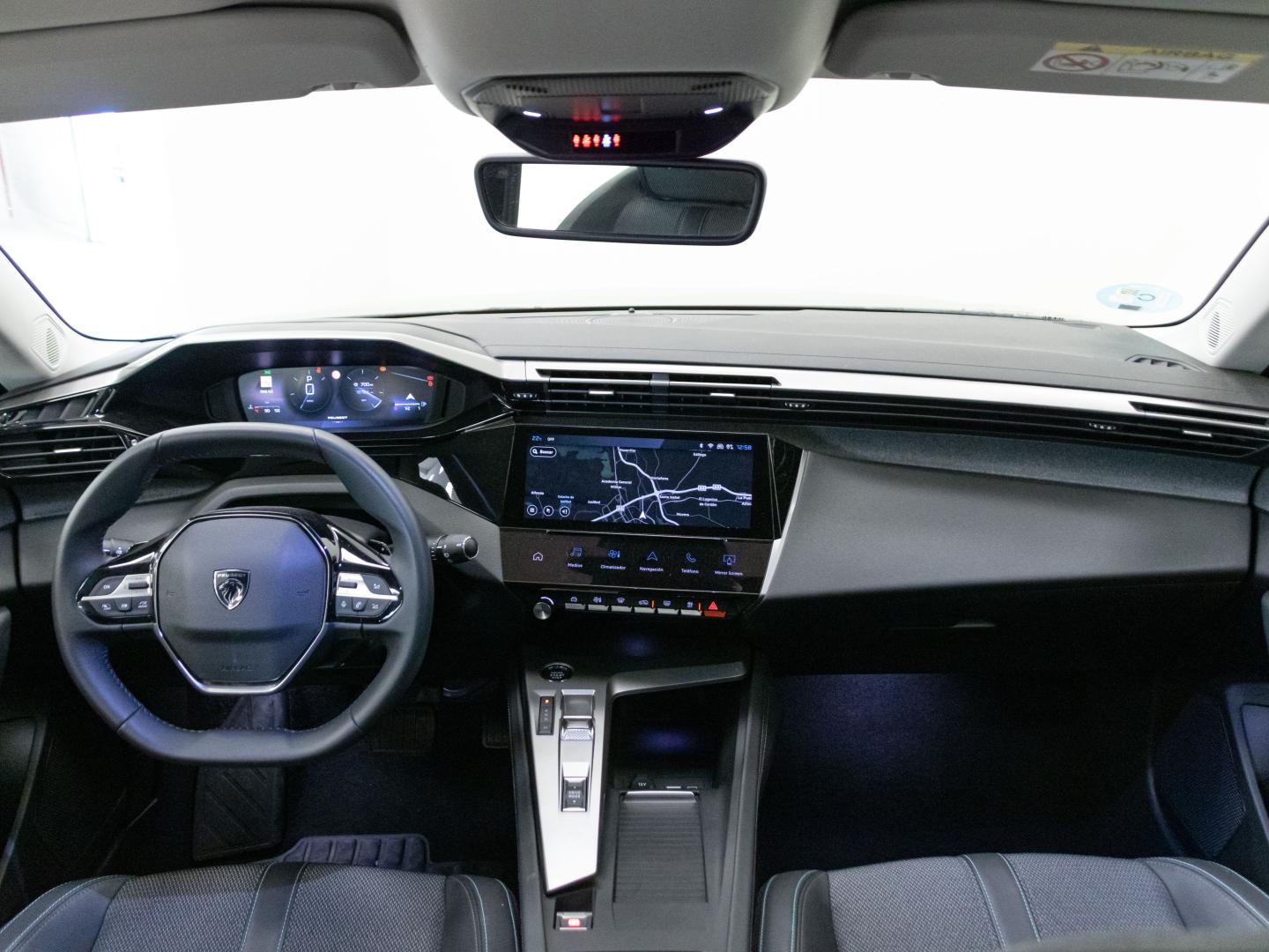 Peugeot 308 5P Allure BlueHDi 130 S&S EAT8