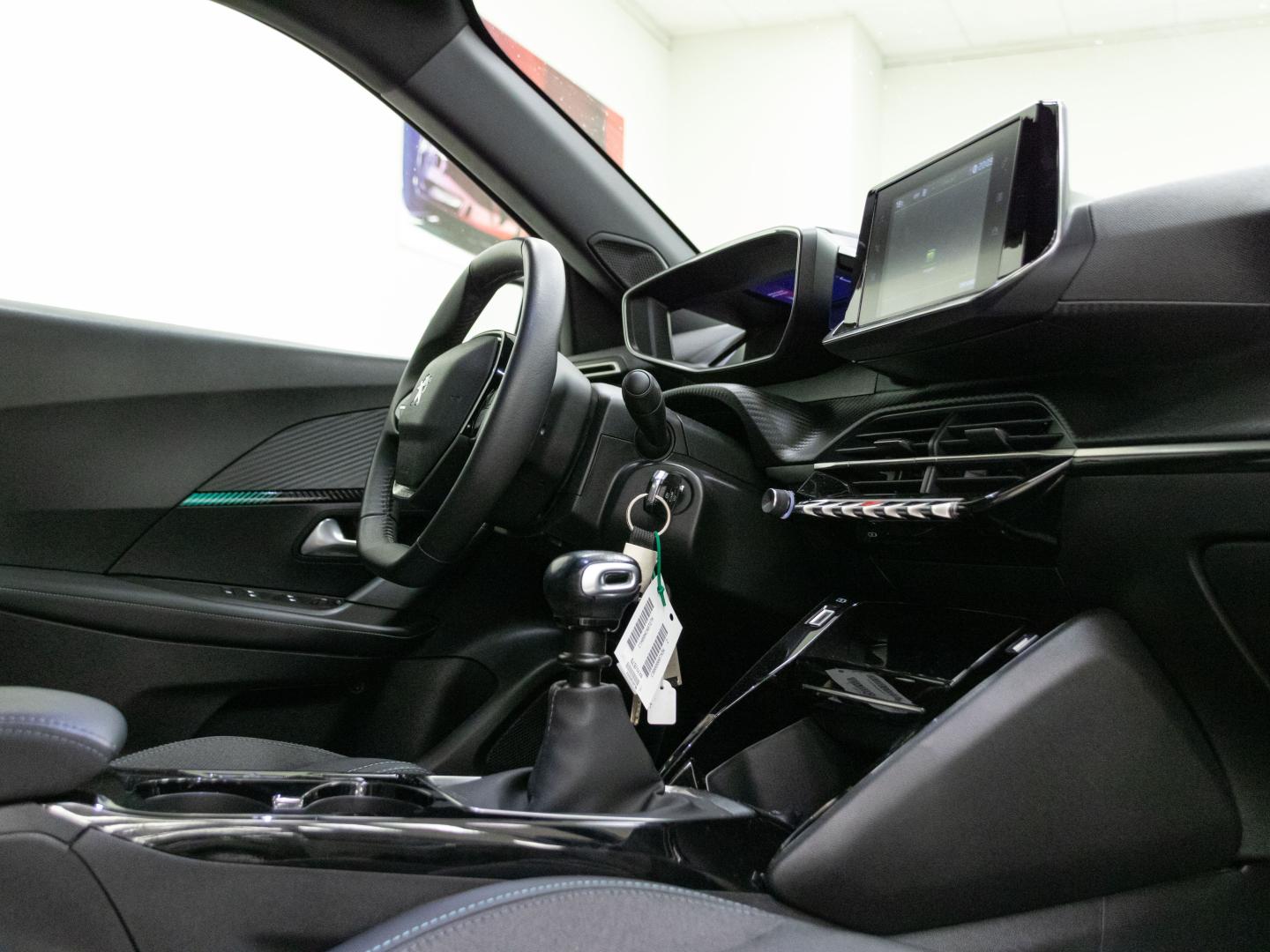 Peugeot 2008 Allure Pack Puretech 100 S&S 6 Vel. MAN