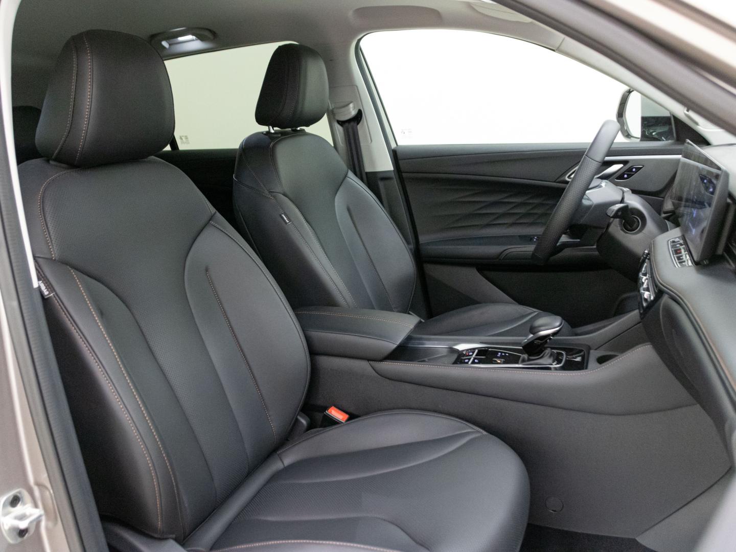 MG HS 1.5T Luxury DCT