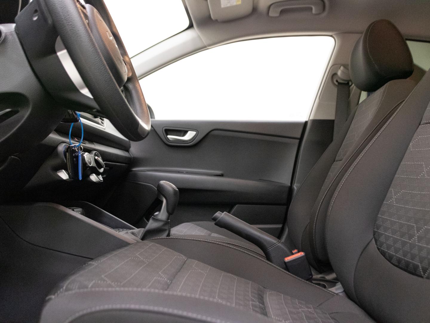 Kia Rio 1.0 T-GDi 74kW (100CV) MHEV iMT Concept