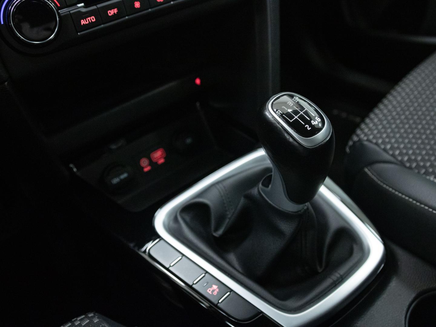 Kia Ceed 1.6 CRDi 100kW (136CV) Tech