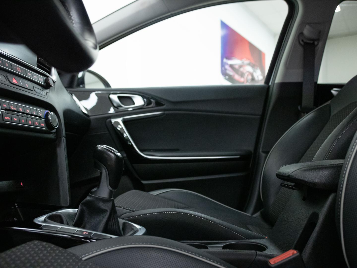 Kia Ceed 1.6 CRDi 100kW (136CV) Tech