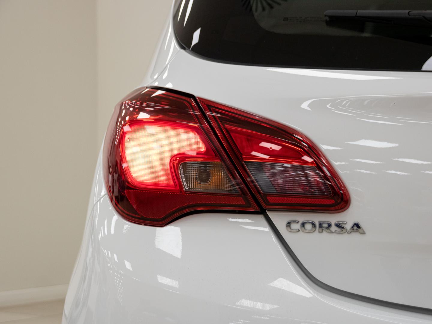 Opel Corsa 1.4 66kW (90CV) Selective GLP