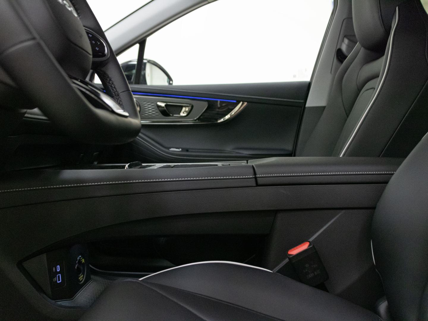 Omoda 5 MY25 - Premium 1.6 TGDI 108kW (145cv)