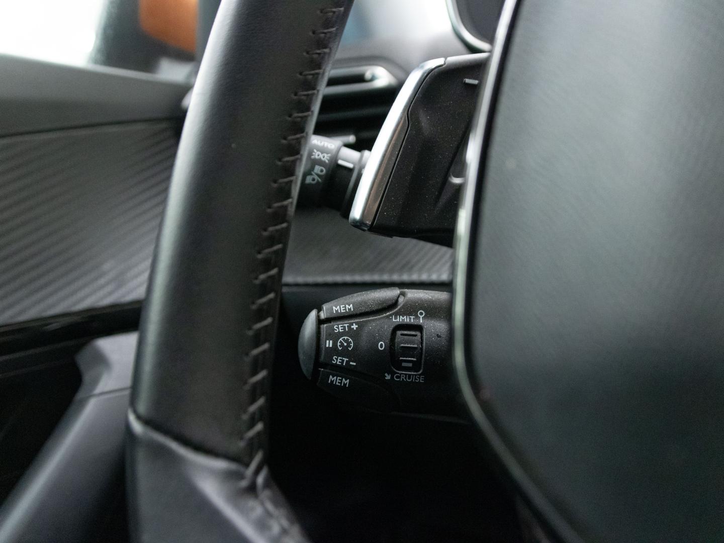 Peugeot 2008 Allure Pack Puretech 130 S&S EAT8