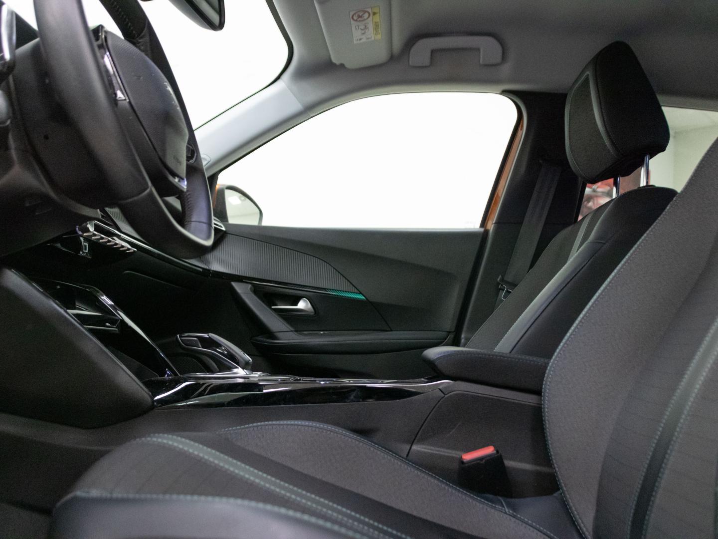 Peugeot 2008 Allure Pack Puretech 130 S&S EAT8