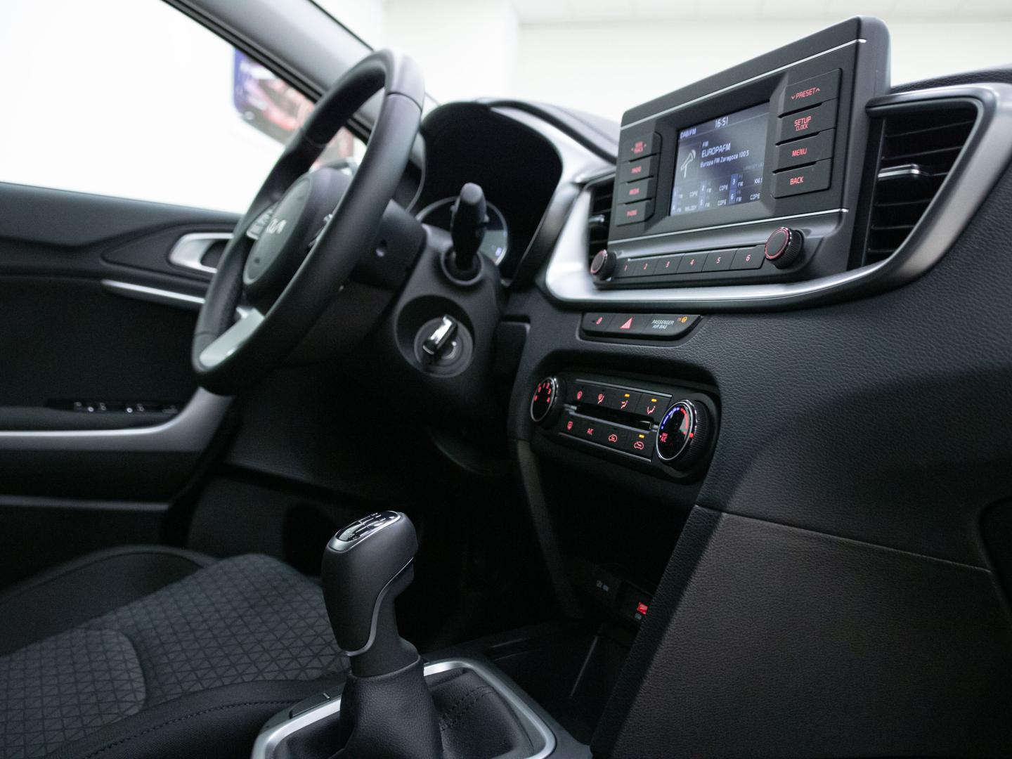 Kia Ceed 1.0 T-GDi 74kW (100CV) Concept