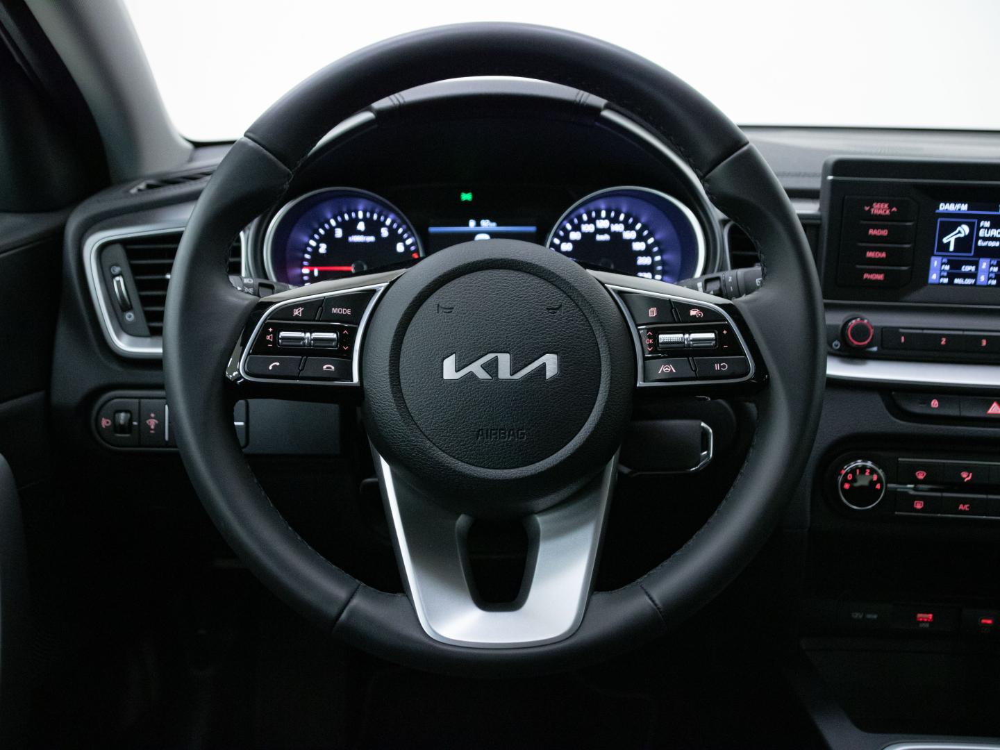 Kia Ceed 1.0 T-GDi 74kW (100CV) Concept