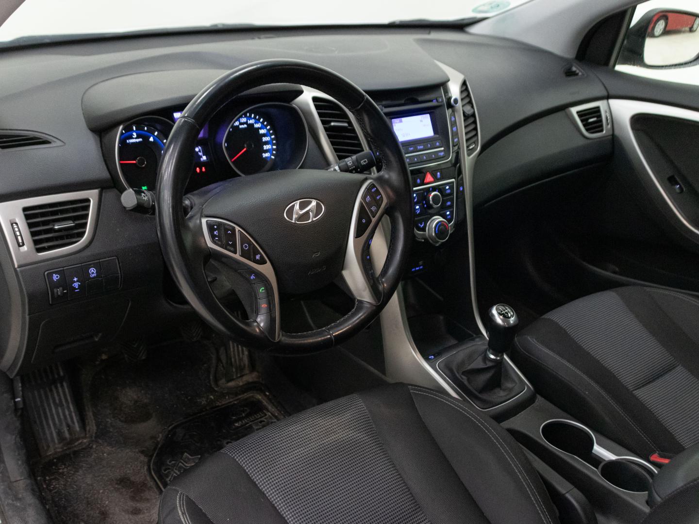 Hyundai i30 1.6 CRDi 110cv BlueDrive Tecno