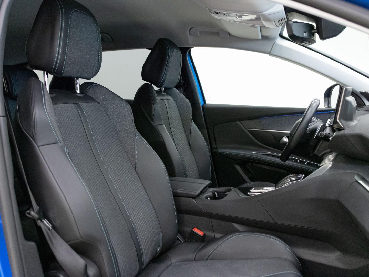 Peugeot 3008 Plug-in Hybrid 225 e-EAT8 Allure Pack