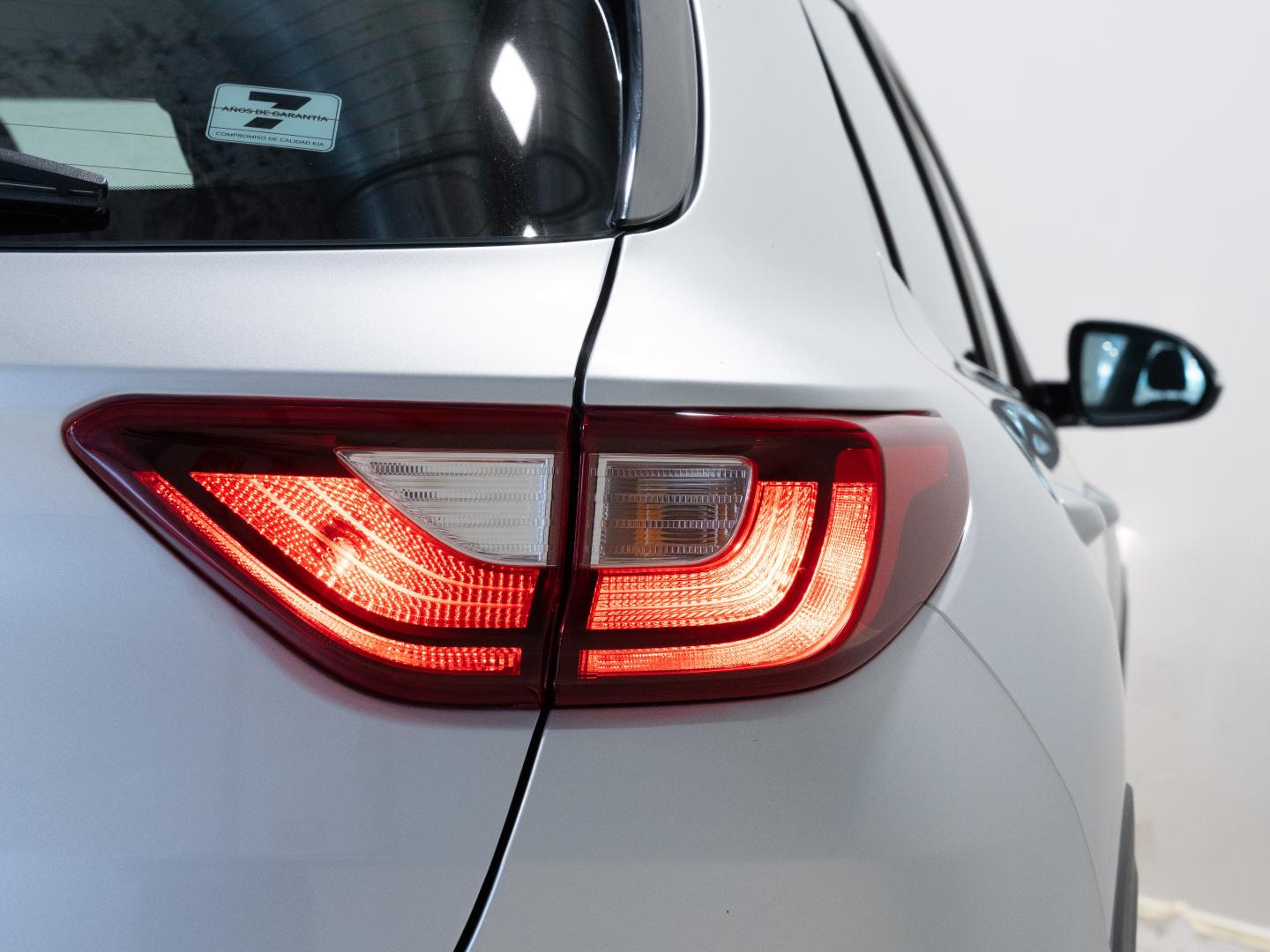 Kia Stonic 1.0 T-GDi 74kW (100CV) MHEV MT Concept