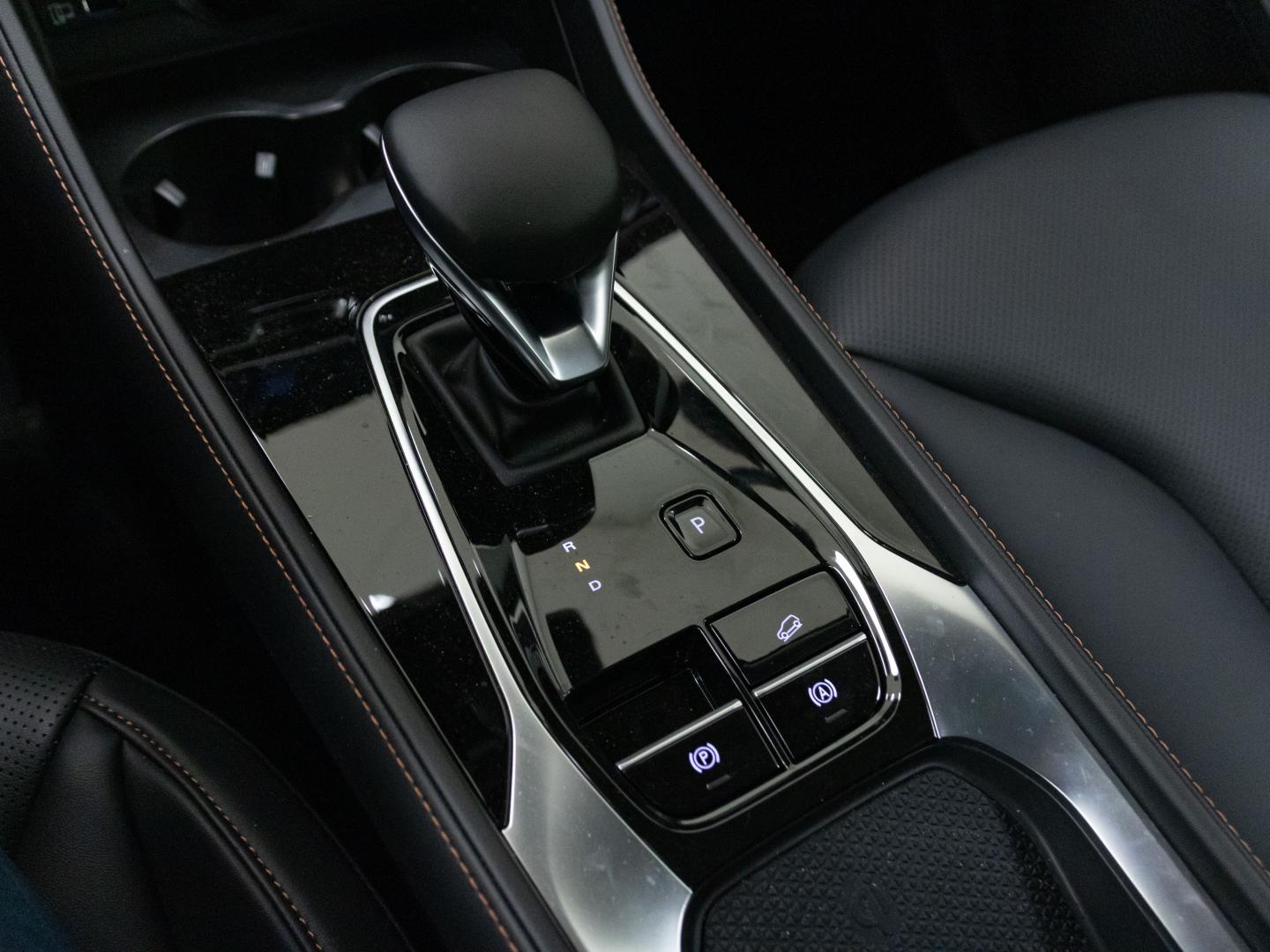 MG HS 1.5 Hybrid+Luxury