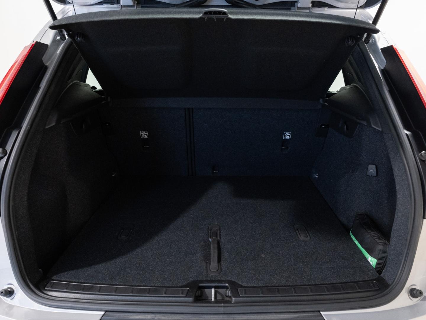 Volvo XC40 1.5 T2 Essential Auto