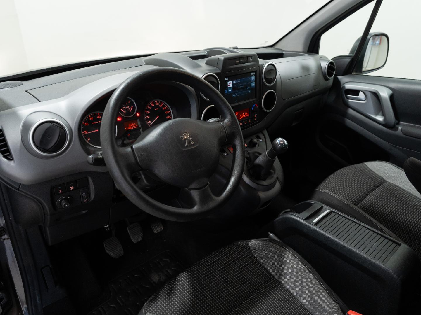 Peugeot Partner TEPEE Outdoor 1.6 BlueHDi 73KW (100CV)