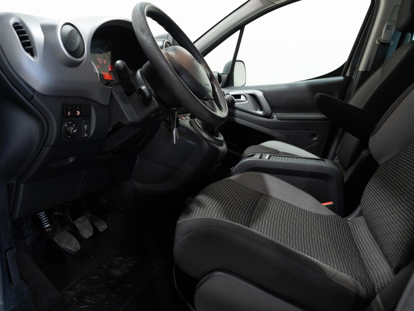 Peugeot Partner TEPEE Outdoor 1.6 BlueHDi 73KW (100CV)