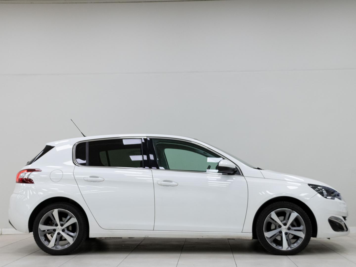 Peugeot 308 Nuevo 308 Allure 1.6 THP 125