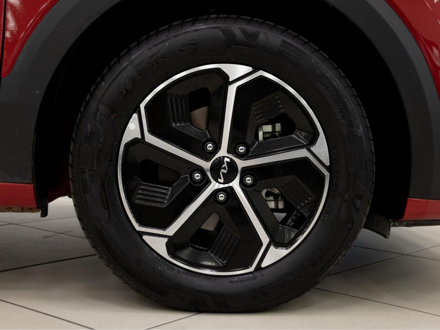 Kia Niro 1.6 GDi HEV 95kW (129CV) Concept