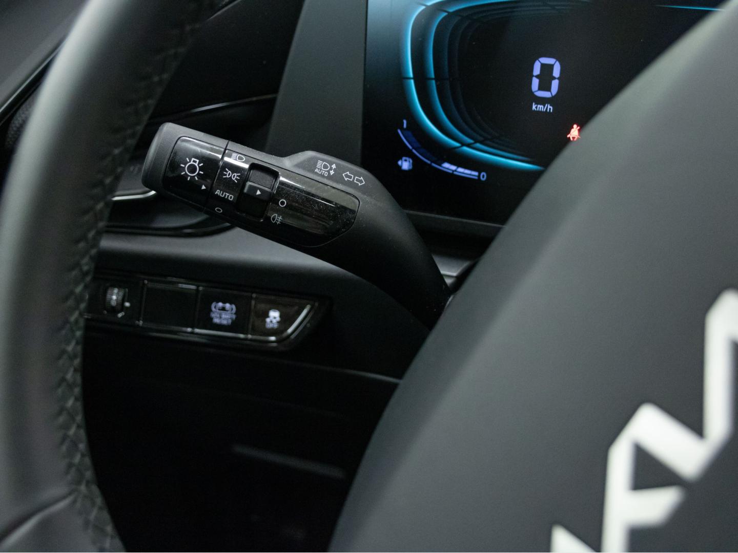 Kia Niro 1.6 GDi HEV 95kW (129CV) Concept