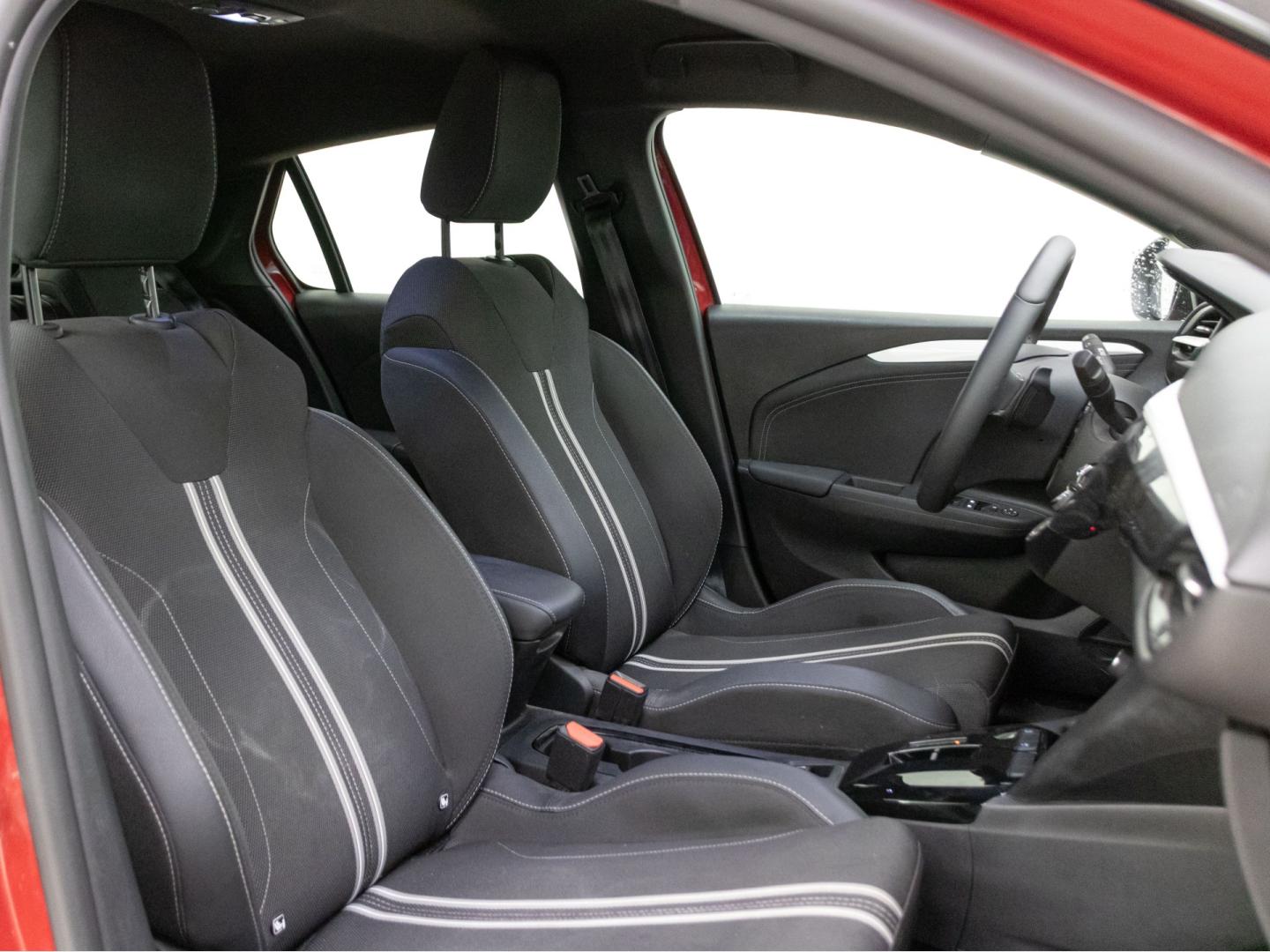 Opel Corsa 1.2T XHLHybrid 74kW GS eDCT