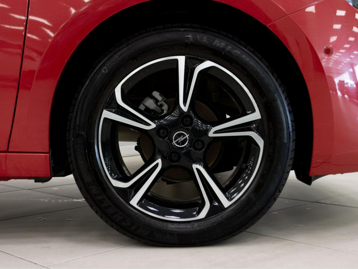 Opel Corsa 1.2T XHLHybrid 74kW GS eDCT