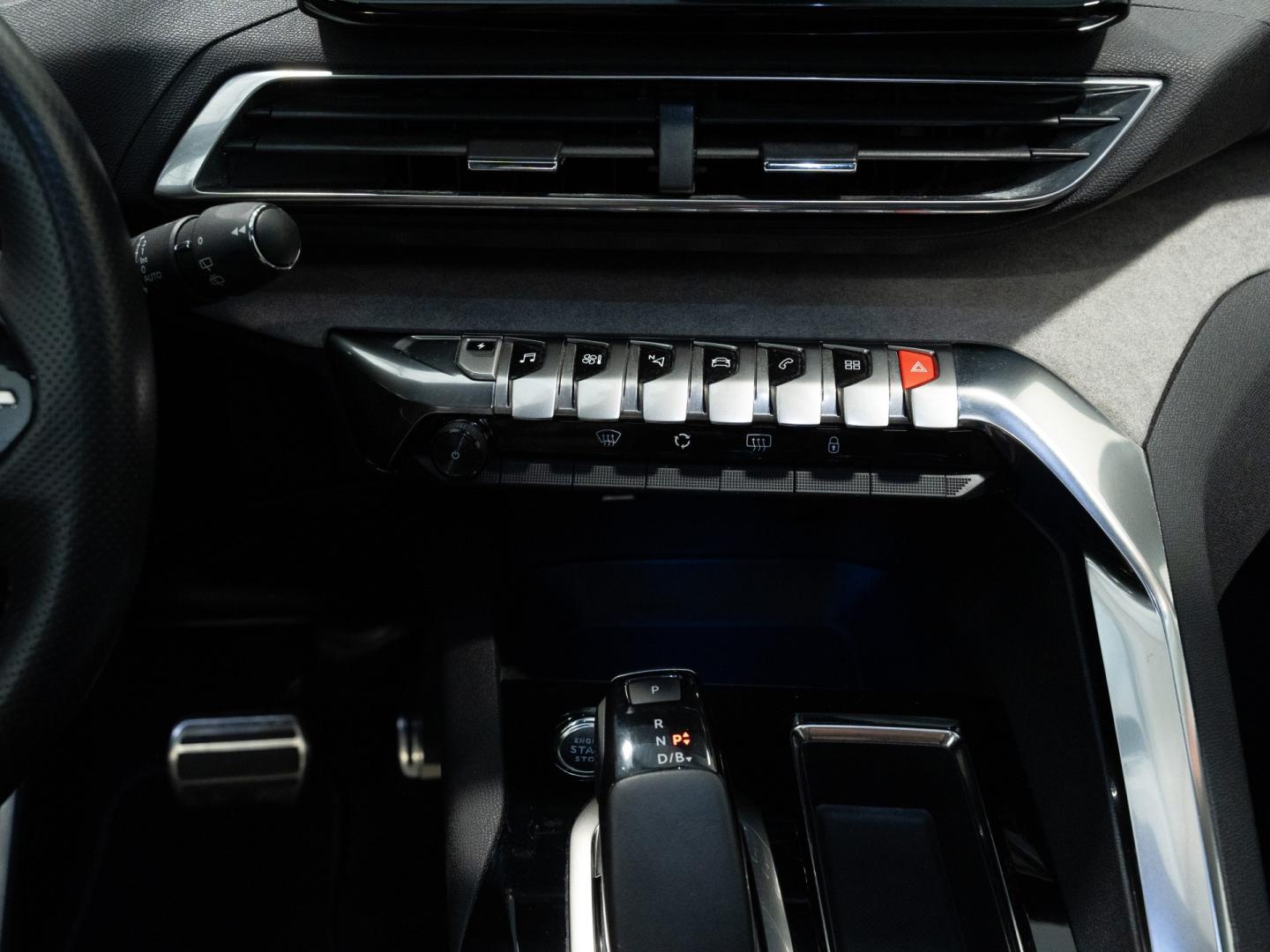 Peugeot 3008 Plug-in Hybrid 225 e-EAT8 GT