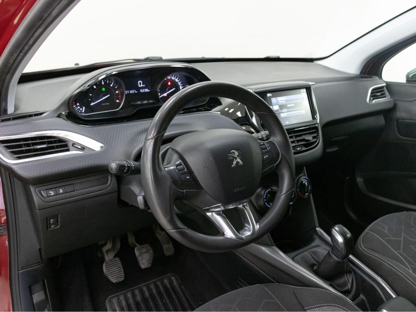 Peugeot 2008 Style 1.6 BlueHDi 73KW (100CV)
