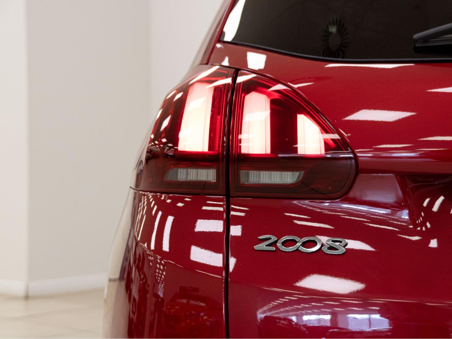 Peugeot 2008 Style 1.6 BlueHDi 73KW (100CV)