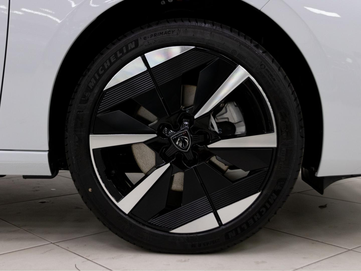 Peugeot E-308 5P Allure Eléctrico 115kW (156CV) 54kWh