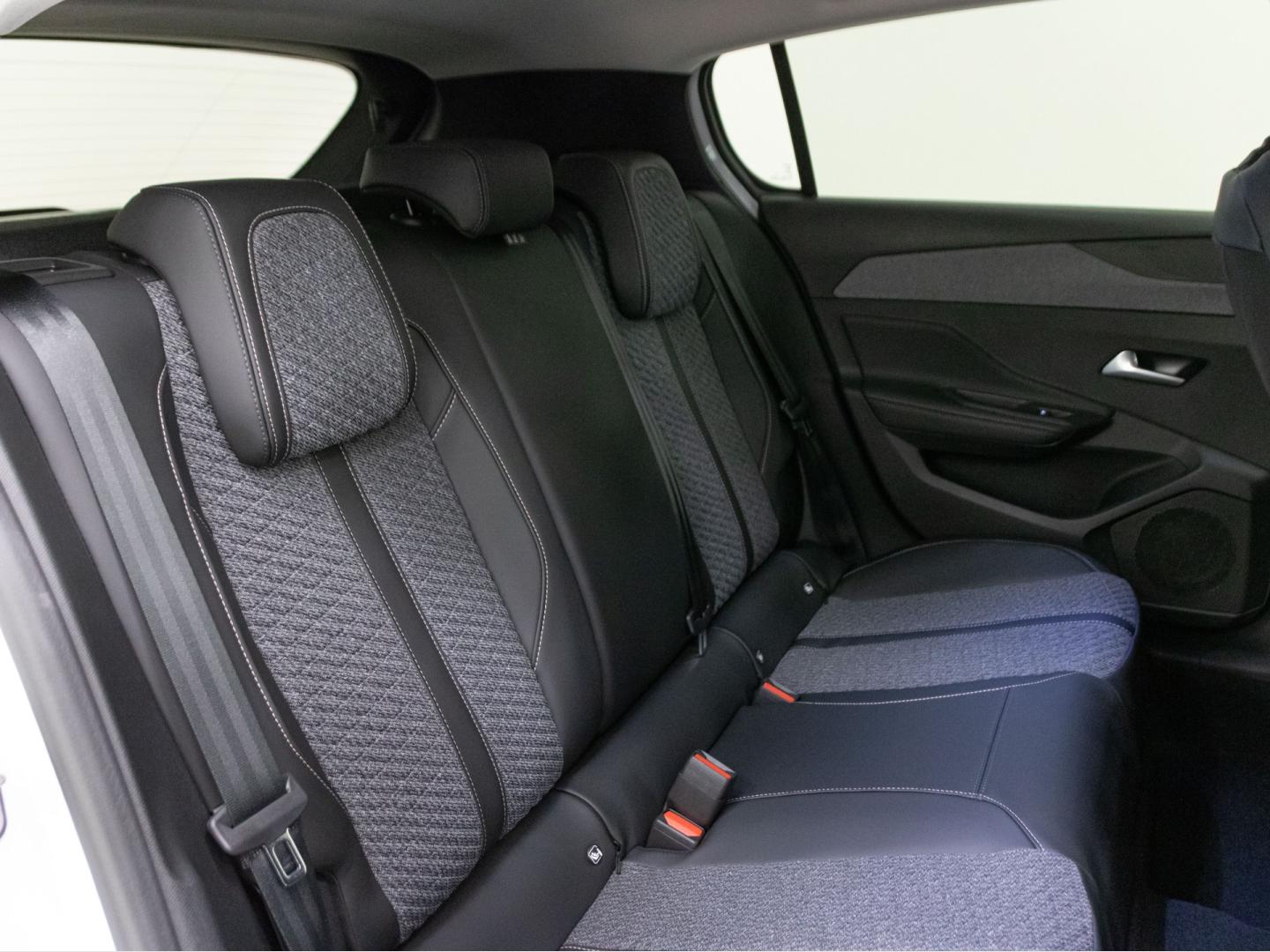 Peugeot E-308 5P Allure Eléctrico 115kW (156CV) 54kWh