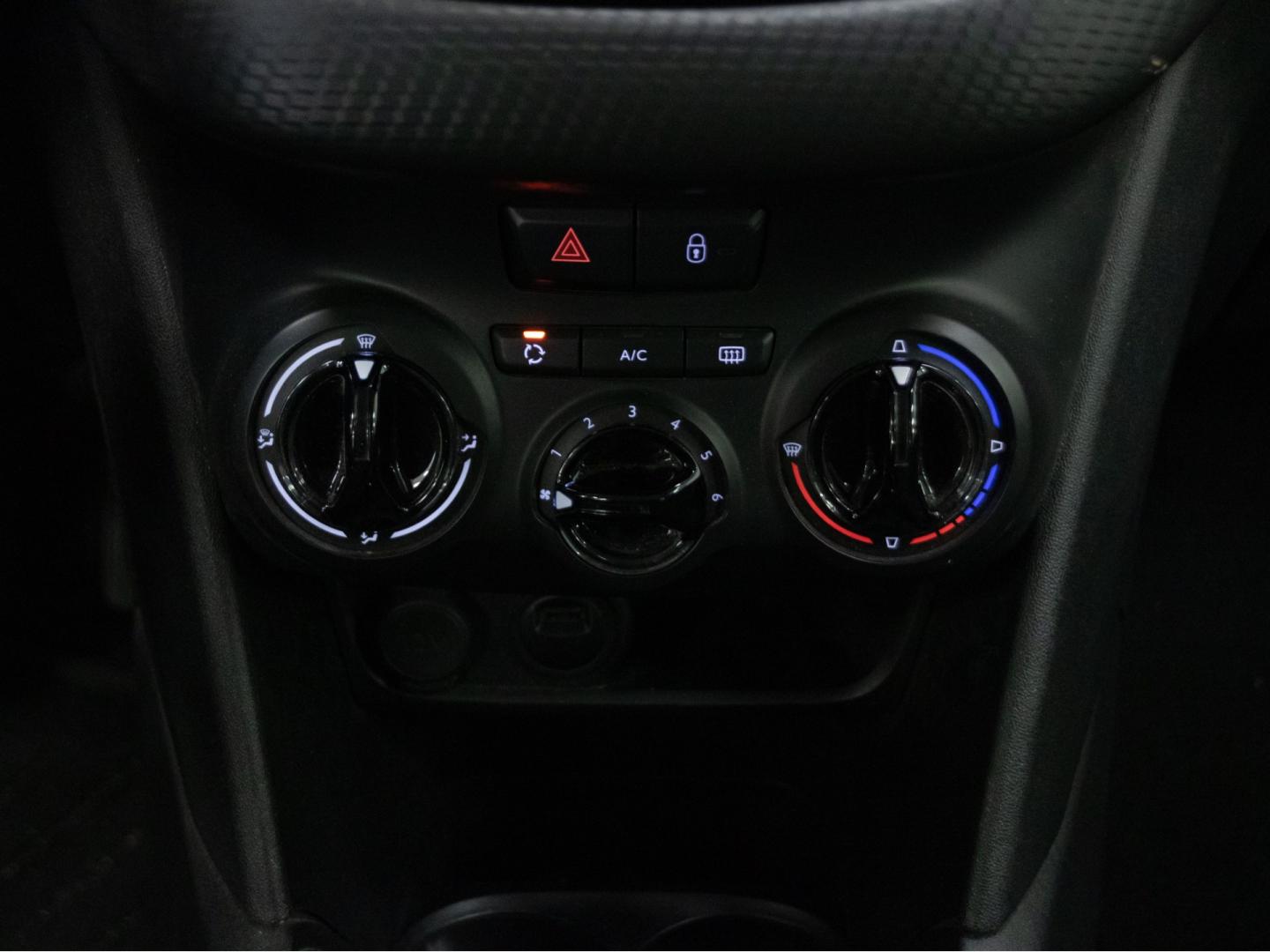 Peugeot 208 5P Signature BlueHDi 73KW (100CV)