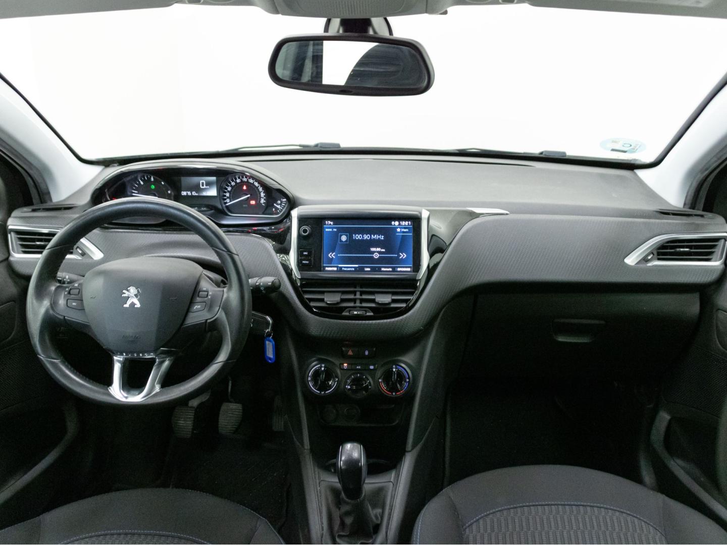 Peugeot 208 5P Signature BlueHDi 73KW (100CV)